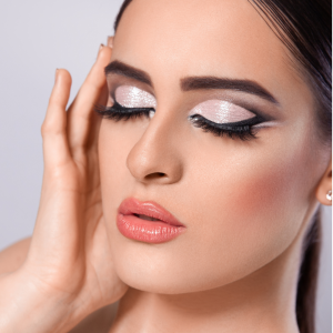 Double liner makeup course Dubai