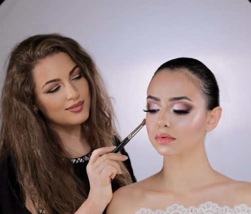 How do I start a career in makeup 1 How do I start a career in makeup makeupae